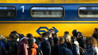 Rover dringt aan op strikter toezicht voor NS en ProRail
