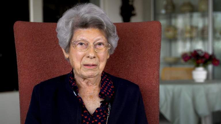 Onderduiken in de Hollandsche Schouwburg: Emilie Meijer’s vijf weken durende er