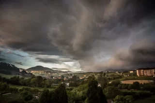Storm Conall verlaat Nederland; code oranje ingetrokken