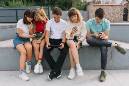 Australië verbiedt sociale media voor jongeren onder 16 jaar