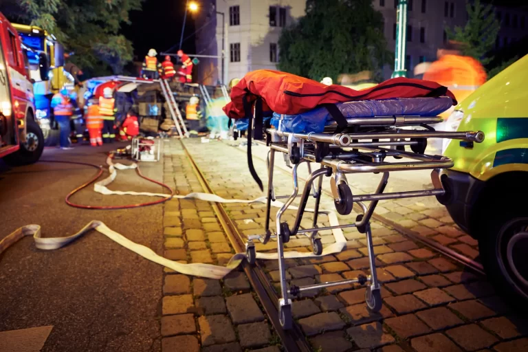 Dodelijk busongeluk in Zuid-Frankrijk: twee doden en tientallen gewonden