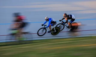Raaijmakers Neemt Sportieve Wraak met NK-titel Koppelkoers, Vierde Goud voor Wiebes