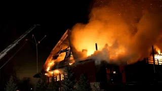 Grote brand in woning op Terschelling, hulp van vasteland ingezet