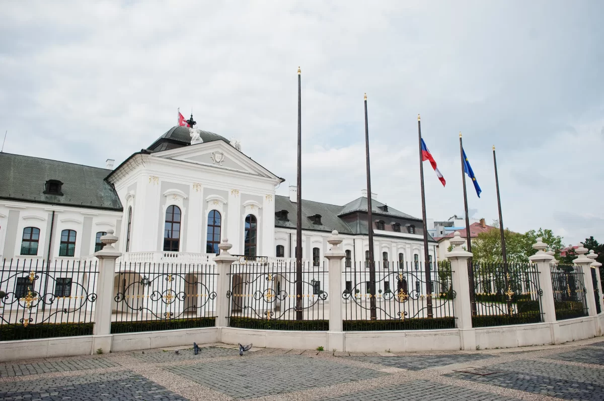 Constitutioneel hof Roemenië bevestigt uitslag eerste ronde presidentsverkiezingen