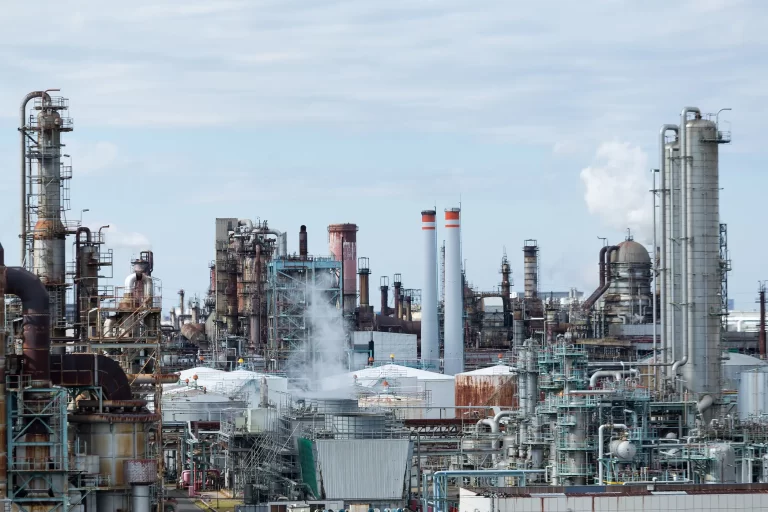 Staatssecretaris Jansen teleurstelt omwonenden Chemours: Europees verbod effectiever