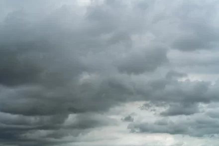 Acht dagen zonder zon en meer bewolking op komst
