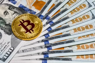 Bitcoin doorbreekt mijlpaal van 100.000 dollar