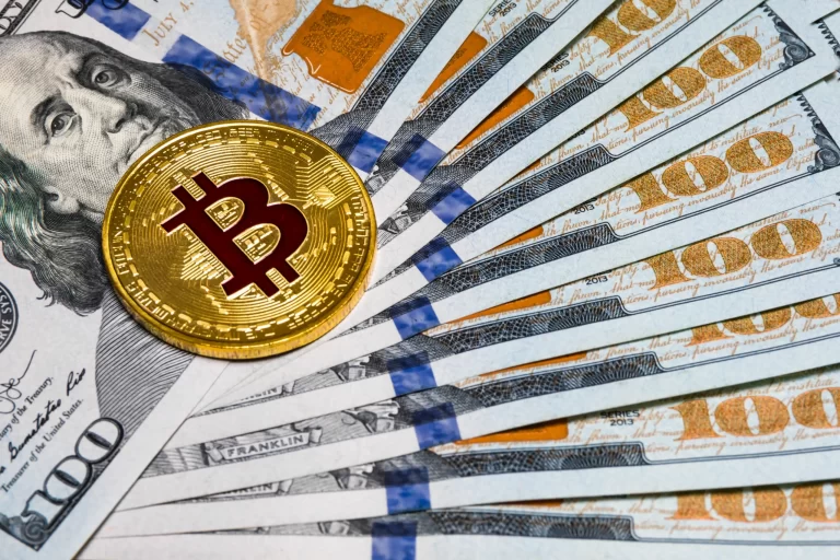 Bitcoin doorbreekt mijlpaal van 100.000 dollar