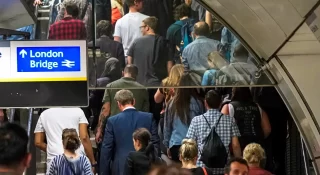 Treinstoring bij Schiphol Door Kapotte Bovenleiding Verholpen
