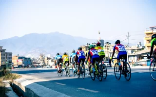Nieuwe Boetes voor Juichende Renners na Teamgenoot Sprintzege