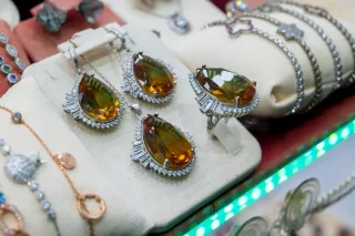 Mega-Inbraak in Londen: Ruim 12 Miljoen Euro aan Luxe Artikelen Gestolen