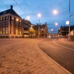 Traditionele bestrating maakt comeback in tuinen van Scheveningen en omgeving